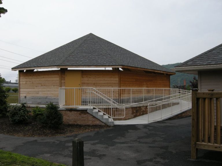 concrete_work_at_canal_basin