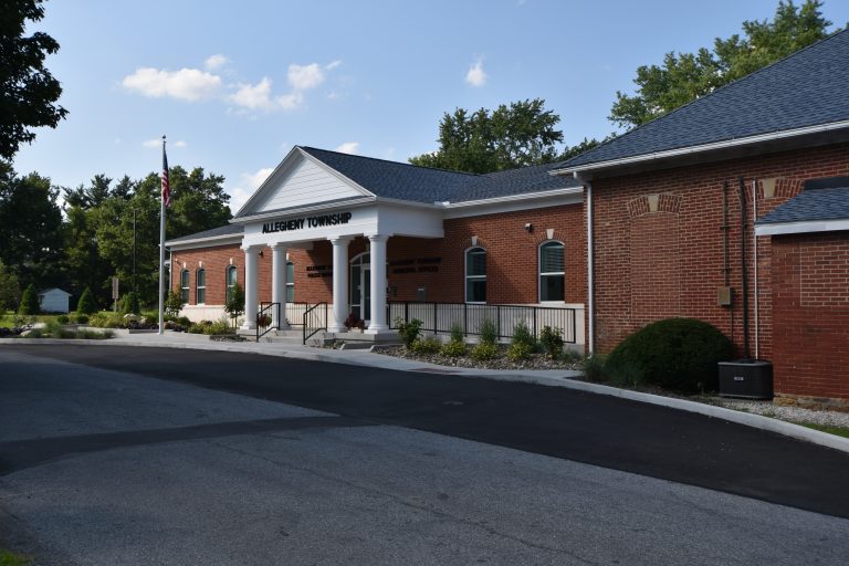 Allegheny_TWP_Municipal_Build02