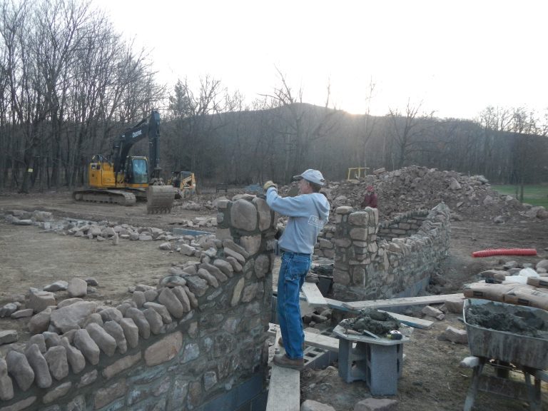 Custom_Stone_Wall-Hollidaysburg-PA